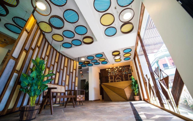 Half Hotel