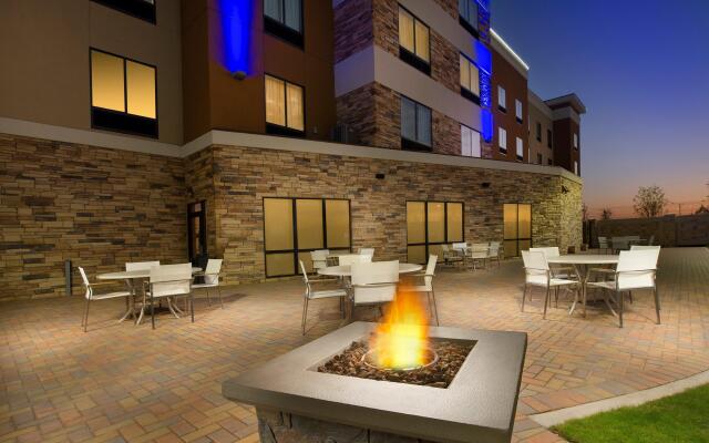 Holiday Inn Express & Suites Waco South, an IHG Hotel