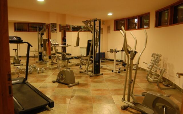 Costa Serena Aparts & Spa