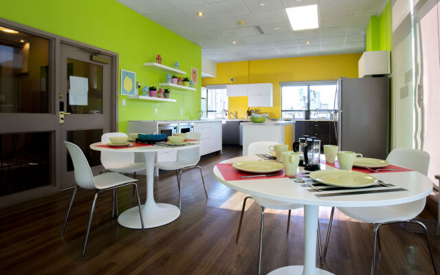 Grand Park Hotel & Suites Downtown Vancouver, Ascend Hotel Collection