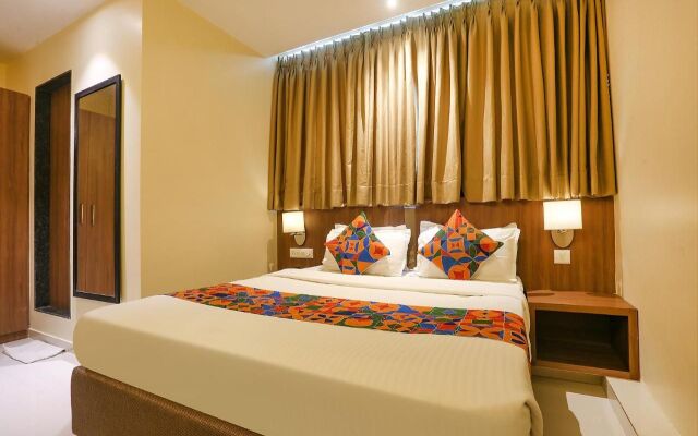 Fabhotel Royal International