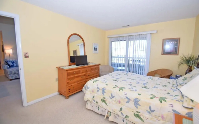 Seascape-heron Harbour 206-10 2 Bedroom Condo by RedAwning