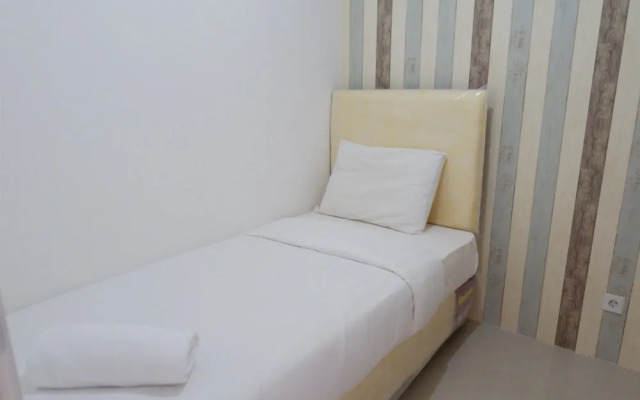 Comfort and Cozy 2BR Bassura City Apartment