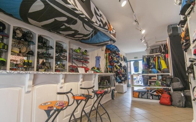 Campione del Garda Surf House - Hostel