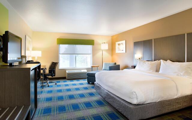 Holiday Inn Express & Suites Brookings, an IHG Hotel