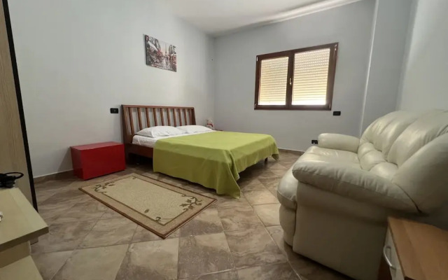 Elly Seaside Apartment