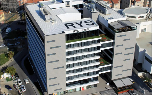 RYS Hotel & Restaurant