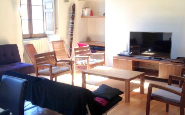 Apartment Rue Campanari 2