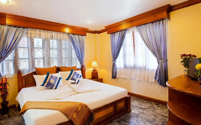 Royal Prince Residence