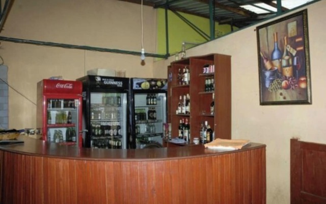 Parkview Safari Hotel and Apartments