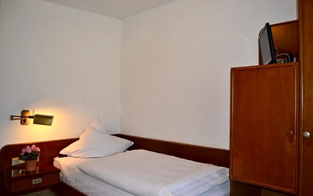 Top Hotel Garni