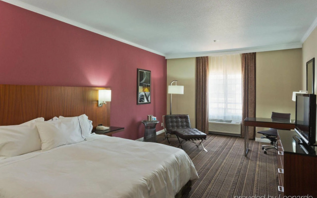 DoubleTree by Hilton Chatsworth