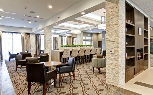 Holiday Inn Express & Suites Oshawa Downtown - Toronto Area, an IHG Hotel