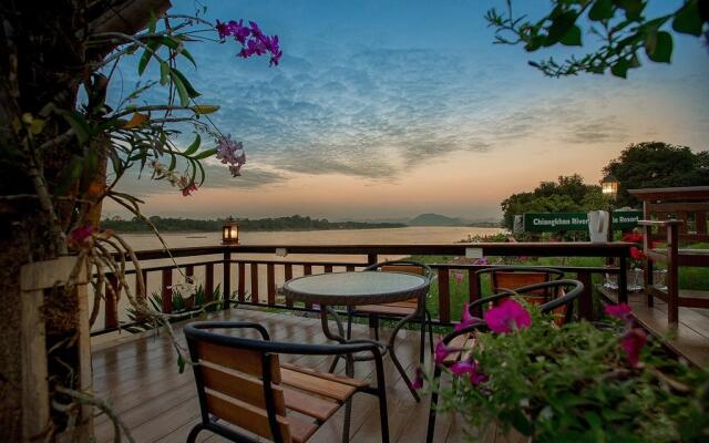 Chiangkhan River Mountain Resort (SHA Extra Plus)