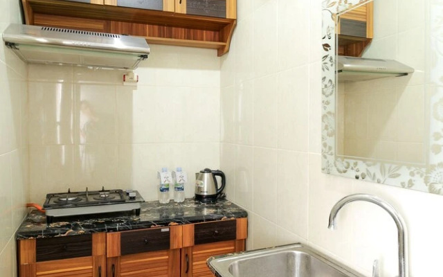 OYO 734 Tuban Torres Accomodation