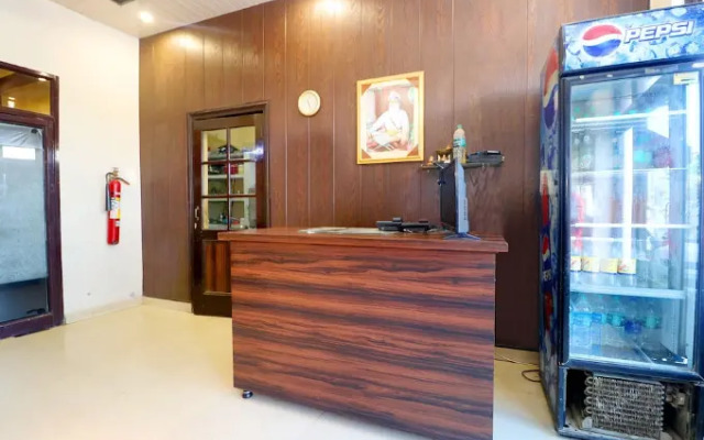 Rj Royal Guest House by OYO Rooms