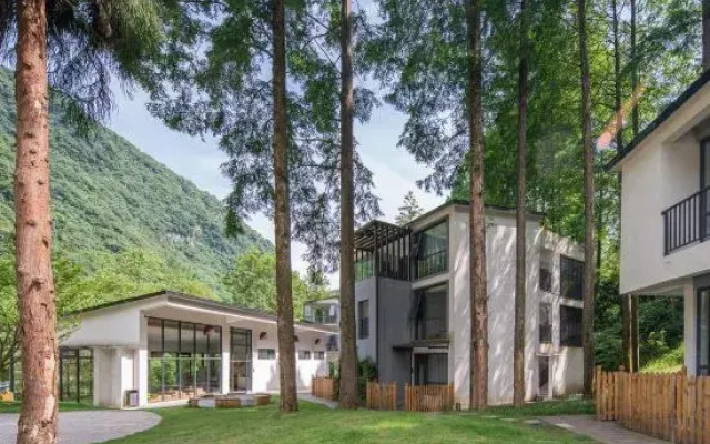 Qingcheng Mountain Yuexi  Residence