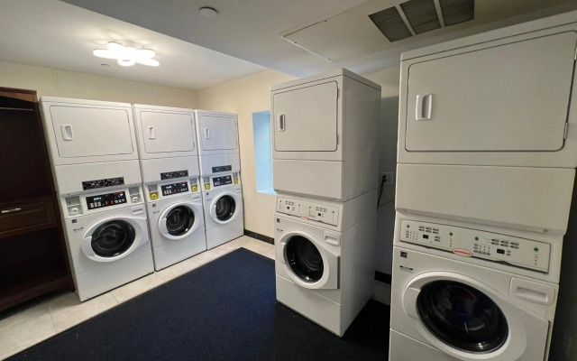 Candlewood Suites LAX Hawthorne by IHG