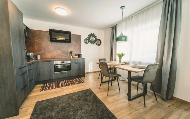 Mirador Apartments