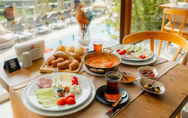 Illusion Beach Club Hotel +16 Only Adult