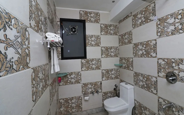 Collection O 28453 Galaxy Hotel