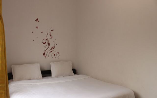 OYO 10403 Home Modern Studios Candolim