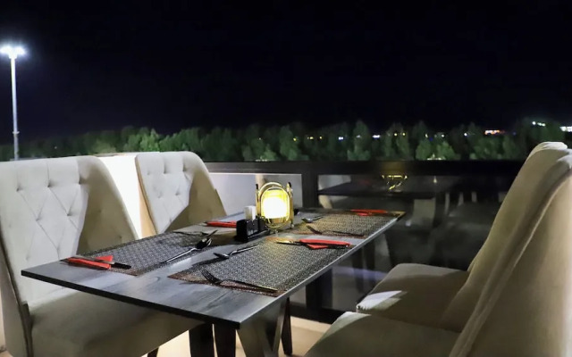 Five seasons Hotel & Spa