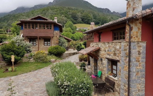 Alojamientos Rurales Valle de Bueida