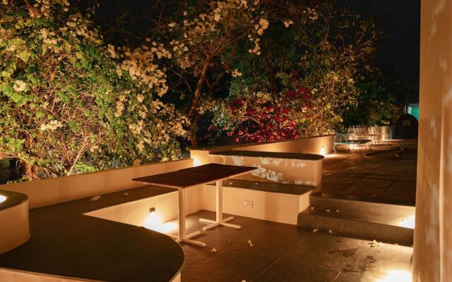 Devraj Villa-A Luxury Homestay with Pool