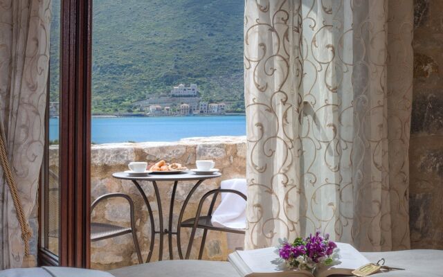 Porto Vitilo Boutique Hotel