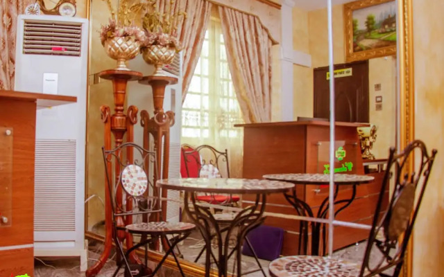 Sweet Savor Hotels And Suites Annex