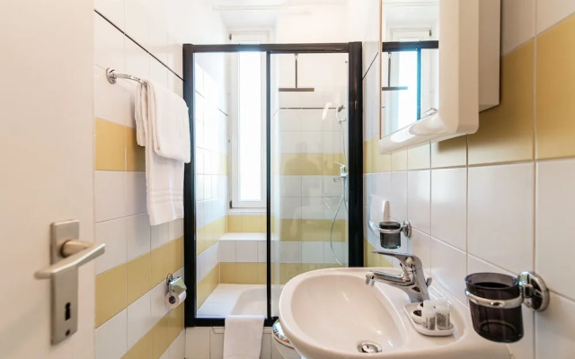 Giuka Apartment