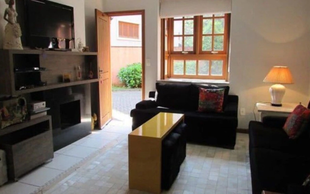 Locar- in Gramado Tríplex Centro ao lado do Lago