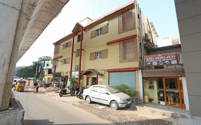 OYO Flagship 2207 Hotel Transit