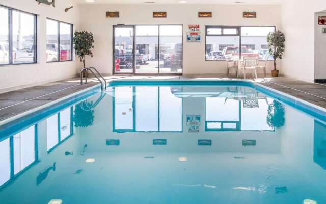 Comfort Inn & Suites Maumee - Toledo (I80-90)