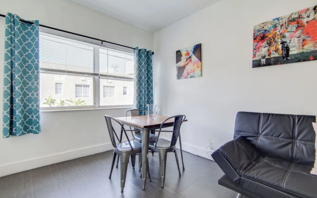 Chic Large Studio Apt Near Ocean Drive South Beach