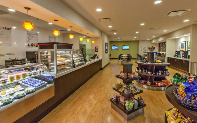 Doubletree by Hilton Pittsburgh — Green Tree