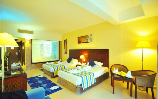 Sea Beach Edge By Rotana Hotel