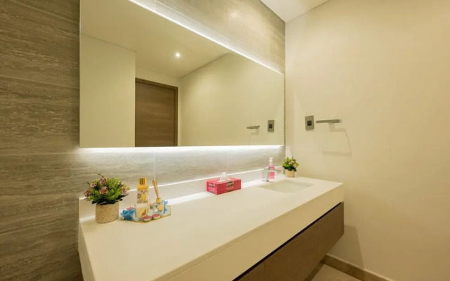 Dramatic Sea View 1 BHK ANWABYFour Apple