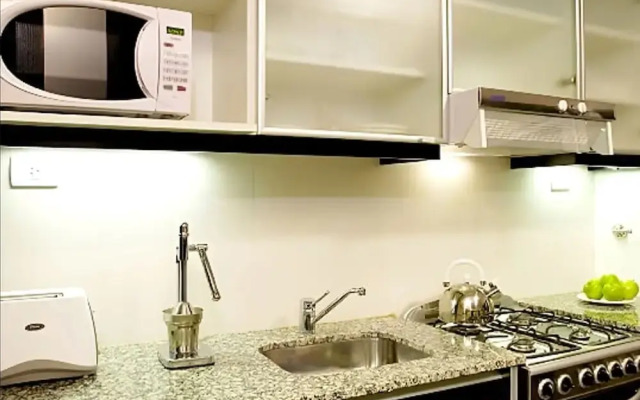 Belle View Modern Bright Studio in Palermo Soho