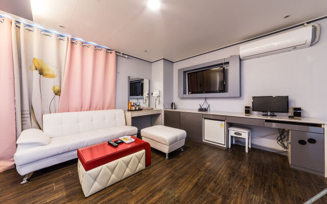 Uiwang Luxury