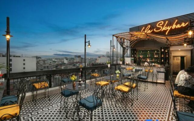 Amira Hotel Hanoi
