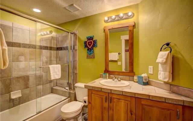 Town Pointe B101 3 Bedroom Condo
