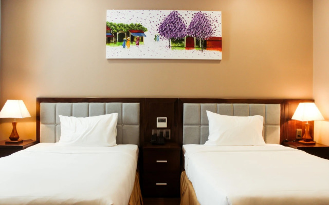 Yarra Ocean Suites Danang