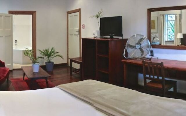 Travellers Guest House