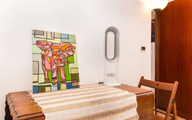 Vanchiglietta Roomy Apartment