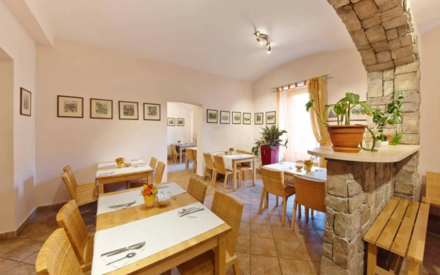 City Crown Hotel Prague