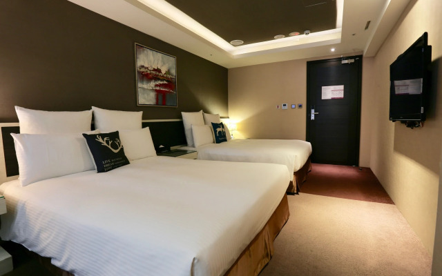V one Hotel