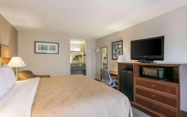 Quality Inn & Suites near Lake Eufaula