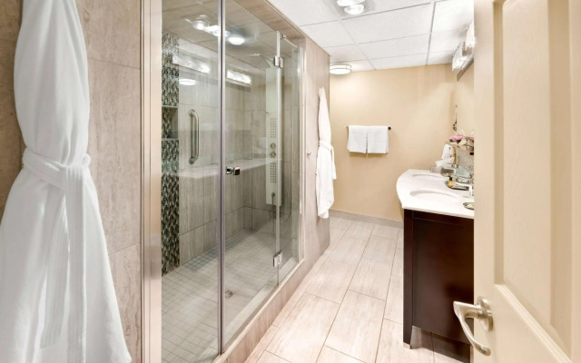 Best Western Plus Nor' Wester Hotel & Conference Centre